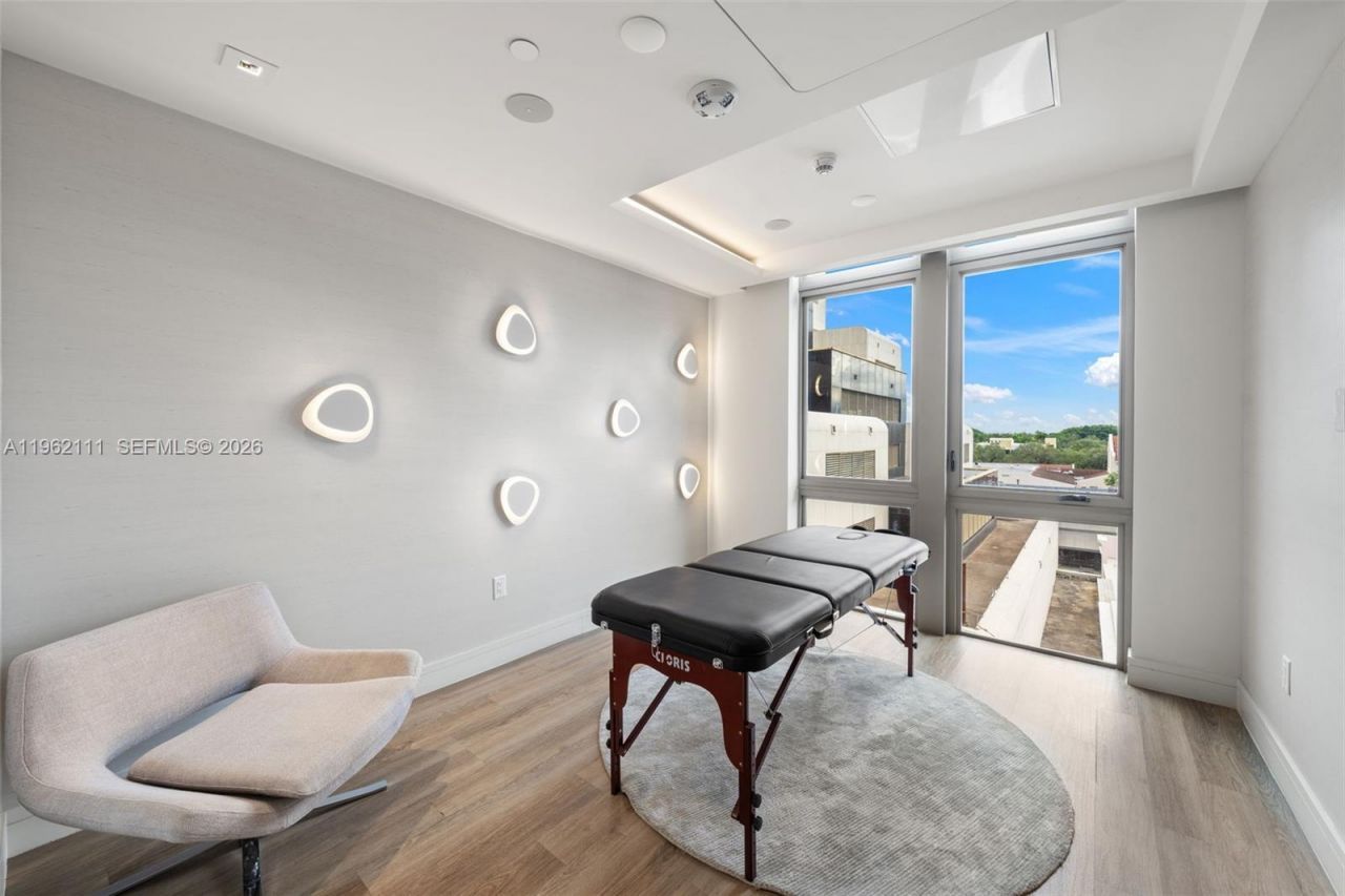 515 Valencia Ave , Unit 1301, Coral Gables, FL 33134 Photo