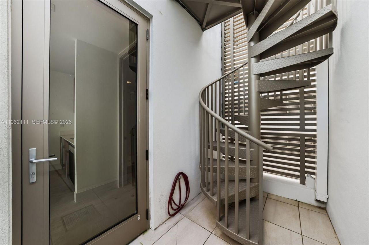 515 Valencia Ave , Unit 1301, Coral Gables, FL 33134 Photo