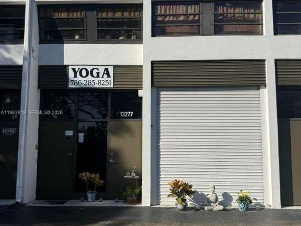 13277 SW 124th St, Unit 9, Miami, FL 33186