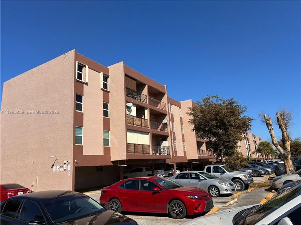 1900 W 68th St , Unit G103, Hialeah, FL 33014
