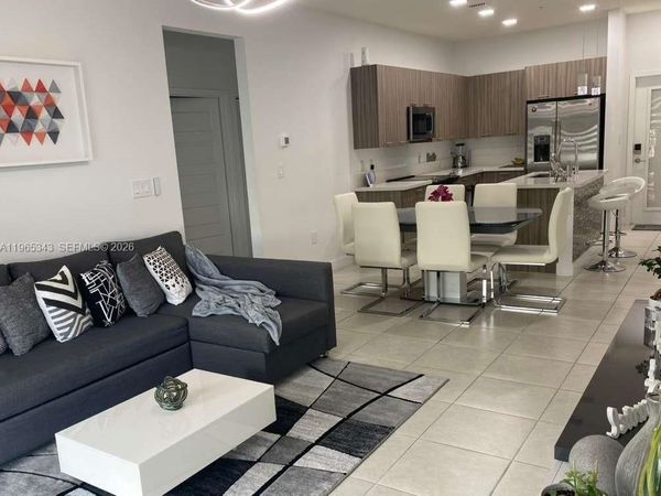 4636 NW 84th Ave, Unit 15, Doral, FL 33166