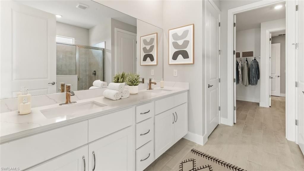 555 Spring Hill Lake Loop, Cape Coral, FL 33993 Photo