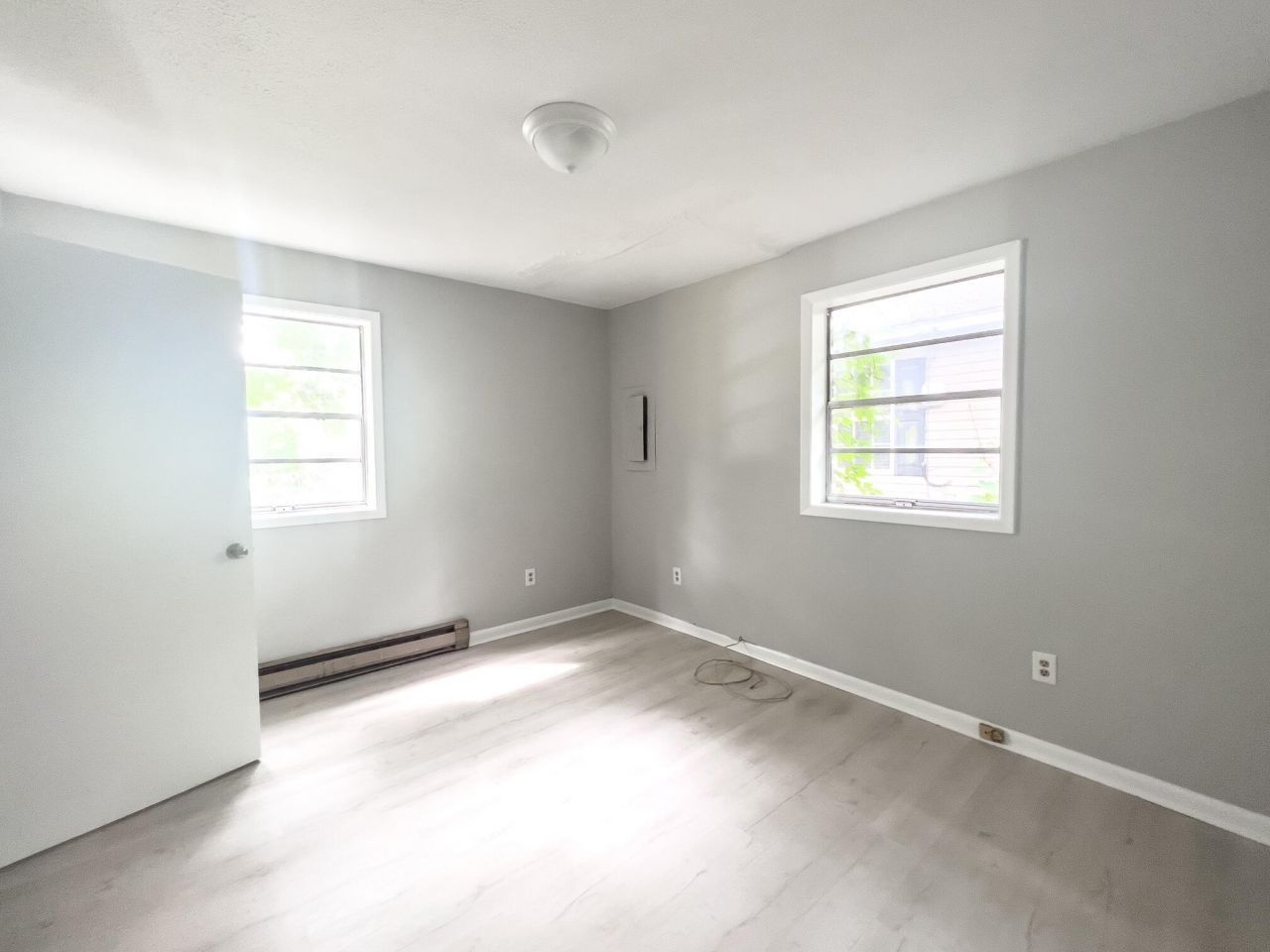 1922 Token Street Photo 8