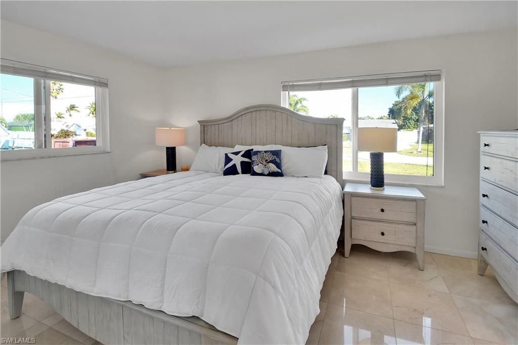 3018 SE 18th Pl, Cape Coral, FL 33904 Photo