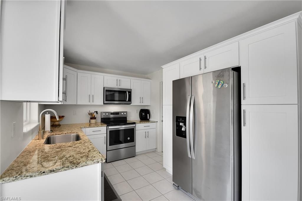 3018 SE 18th Pl, Cape Coral, FL 33904 Photo