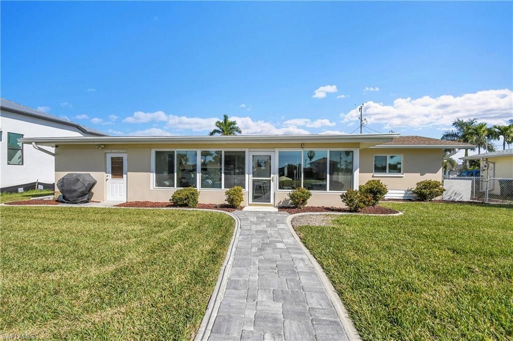 3018 SE 18th Pl, Cape Coral, FL 33904 Photo