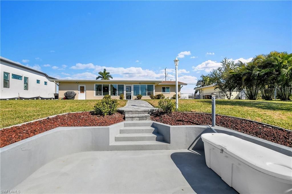 3018 SE 18th Pl, Cape Coral, FL 33904 Photo