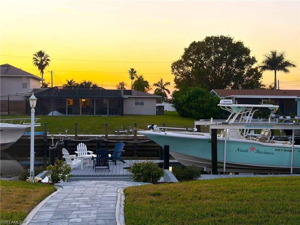 3018 SE 18th Pl, Cape Coral, FL 33904 Photo