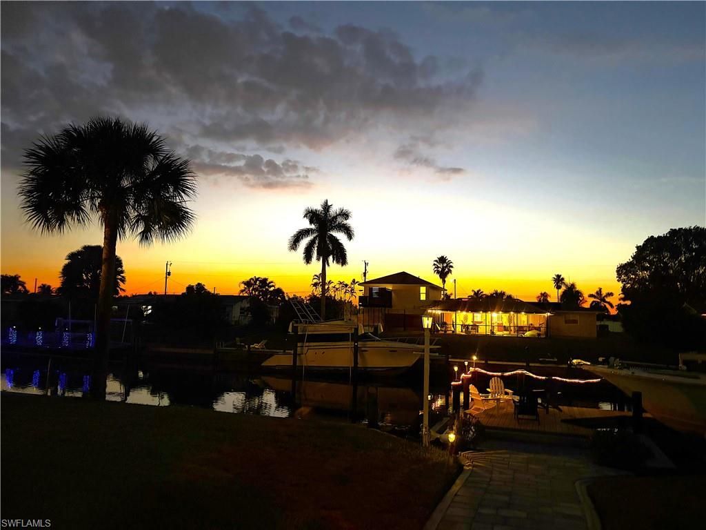 3018 SE 18th Pl, Cape Coral, FL 33904 Photo