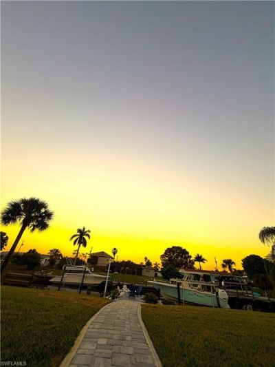 3018 SE 18th Pl, Cape Coral, FL 33904 Photo