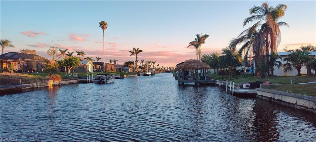 3018 SE 18th Pl, Cape Coral, FL 33904 Photo