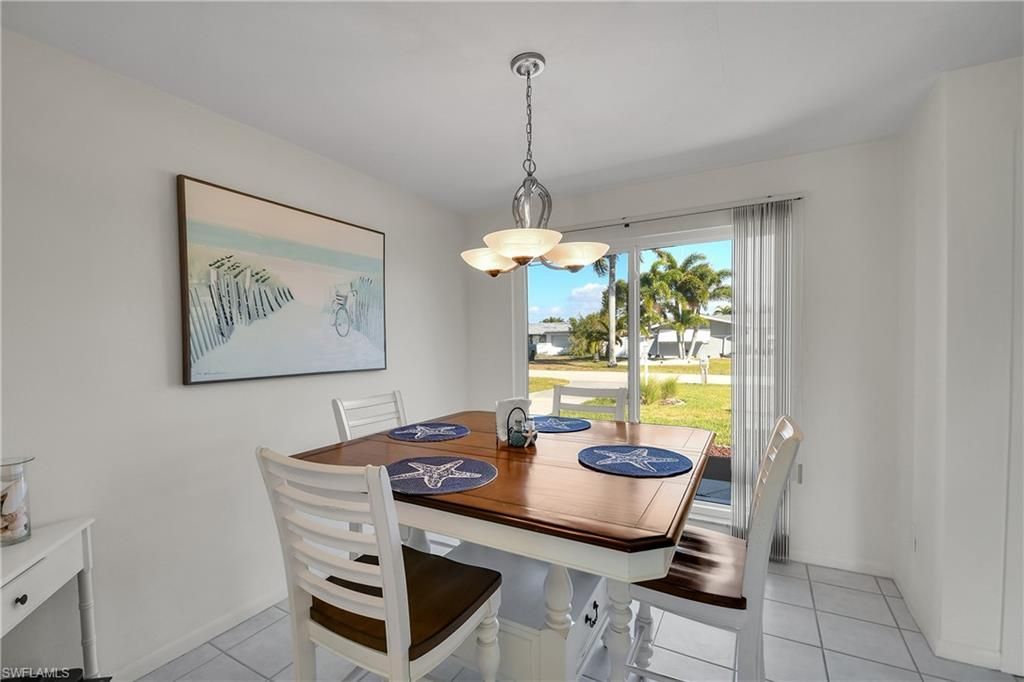 3018 SE 18th Pl, Cape Coral, FL 33904 Photo