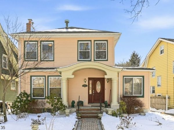 95 Parkway East, Bloomfield, NJ 07003