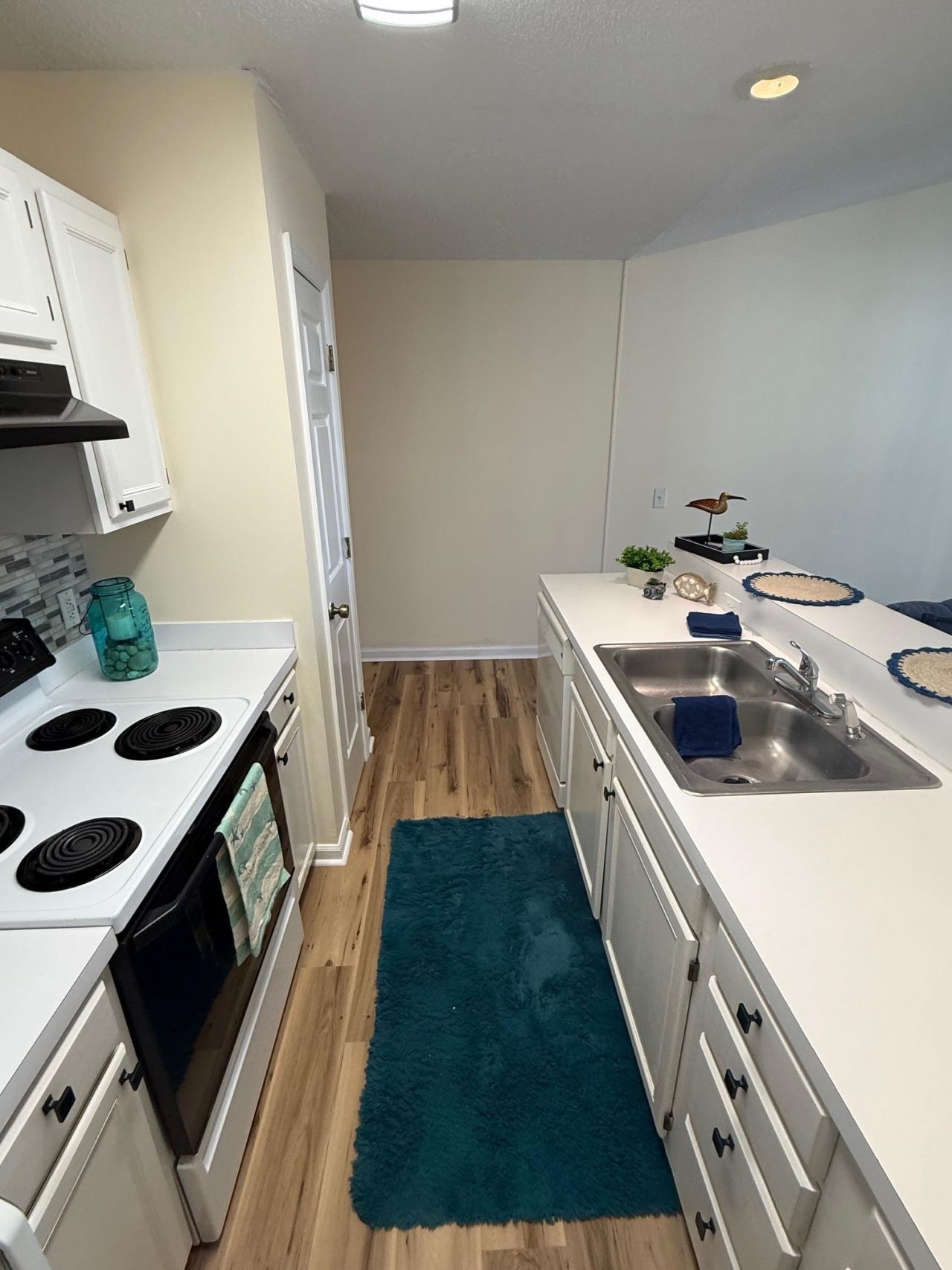 201 Landing Rd.  Photo 14