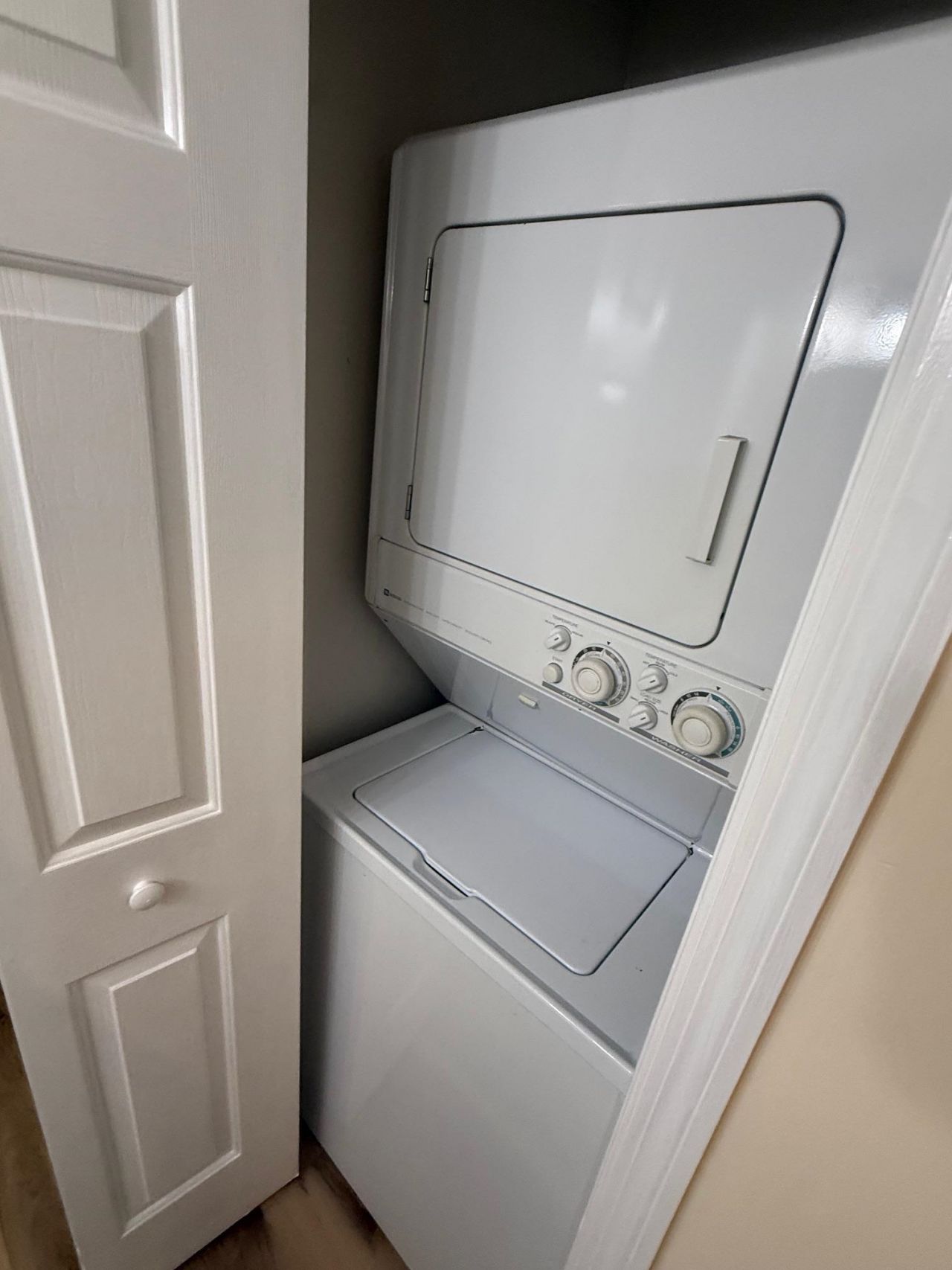 201 Landing Rd.  Photo 6