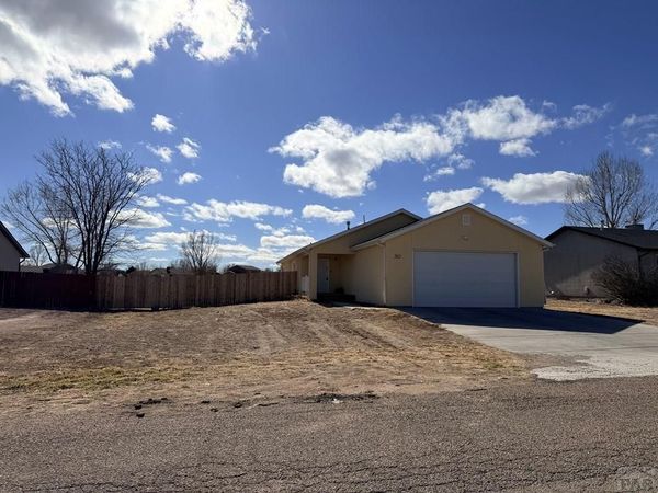 202 E Beshoar Dr, Pueblo West, CO 81007