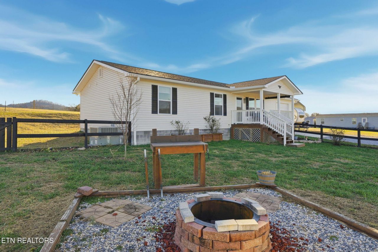 1426 Reed Bull Rd, New Market, TN 37820 Main Photo