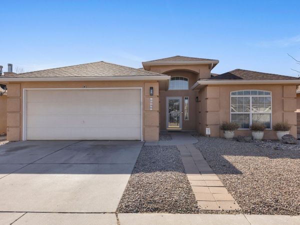10239 Country Meadows Drive NW, Albuquerque, NM 87114