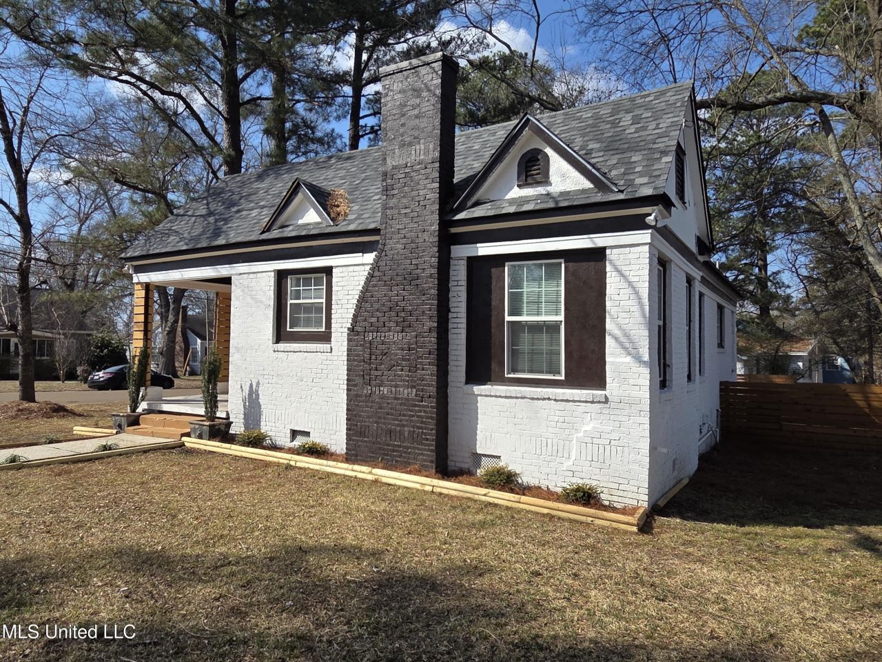 404 Downing Street, Jackson, MS 39216 Main Photo