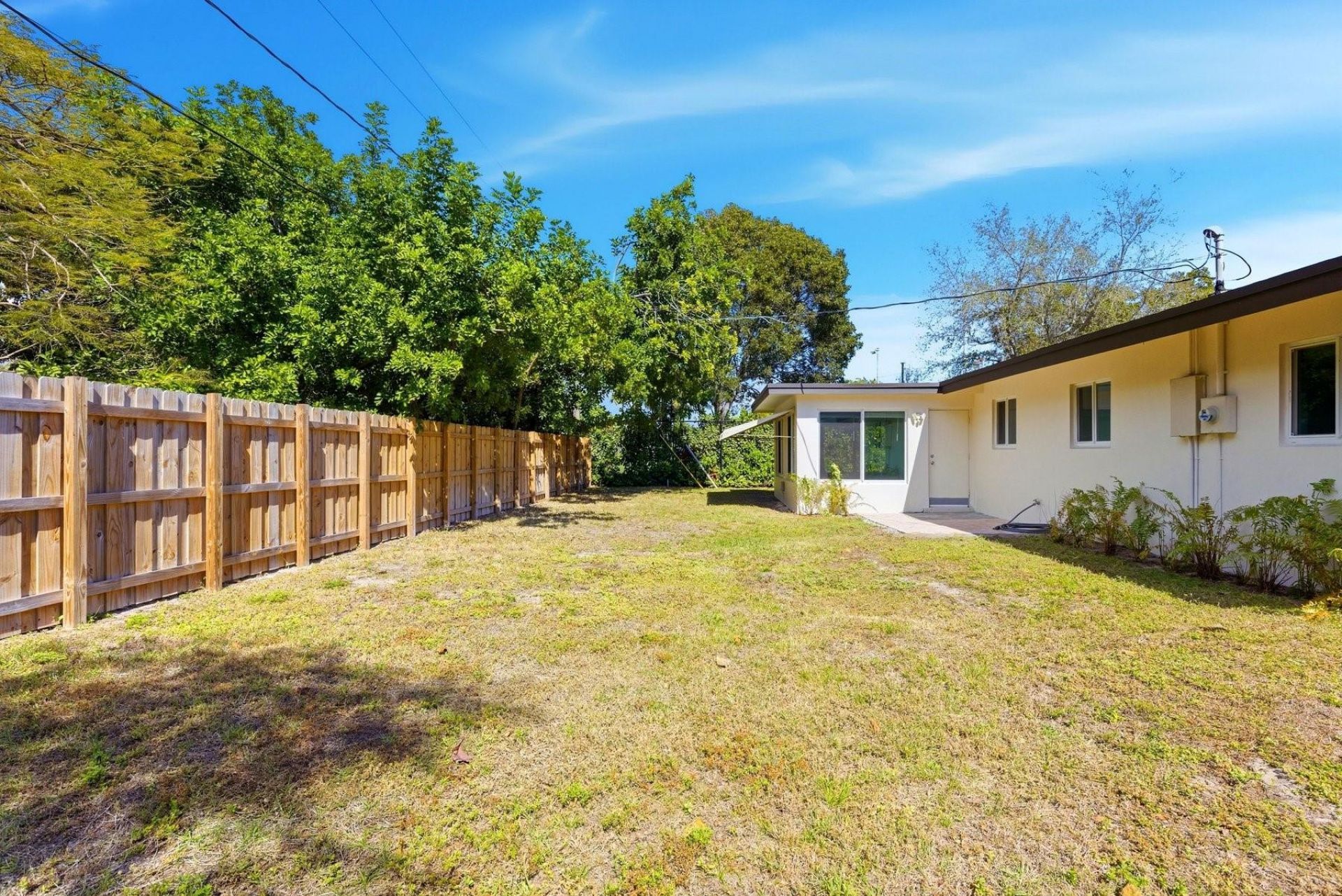 861 NE 9th Avenue, Pompano Beach, FL 33060 Photo