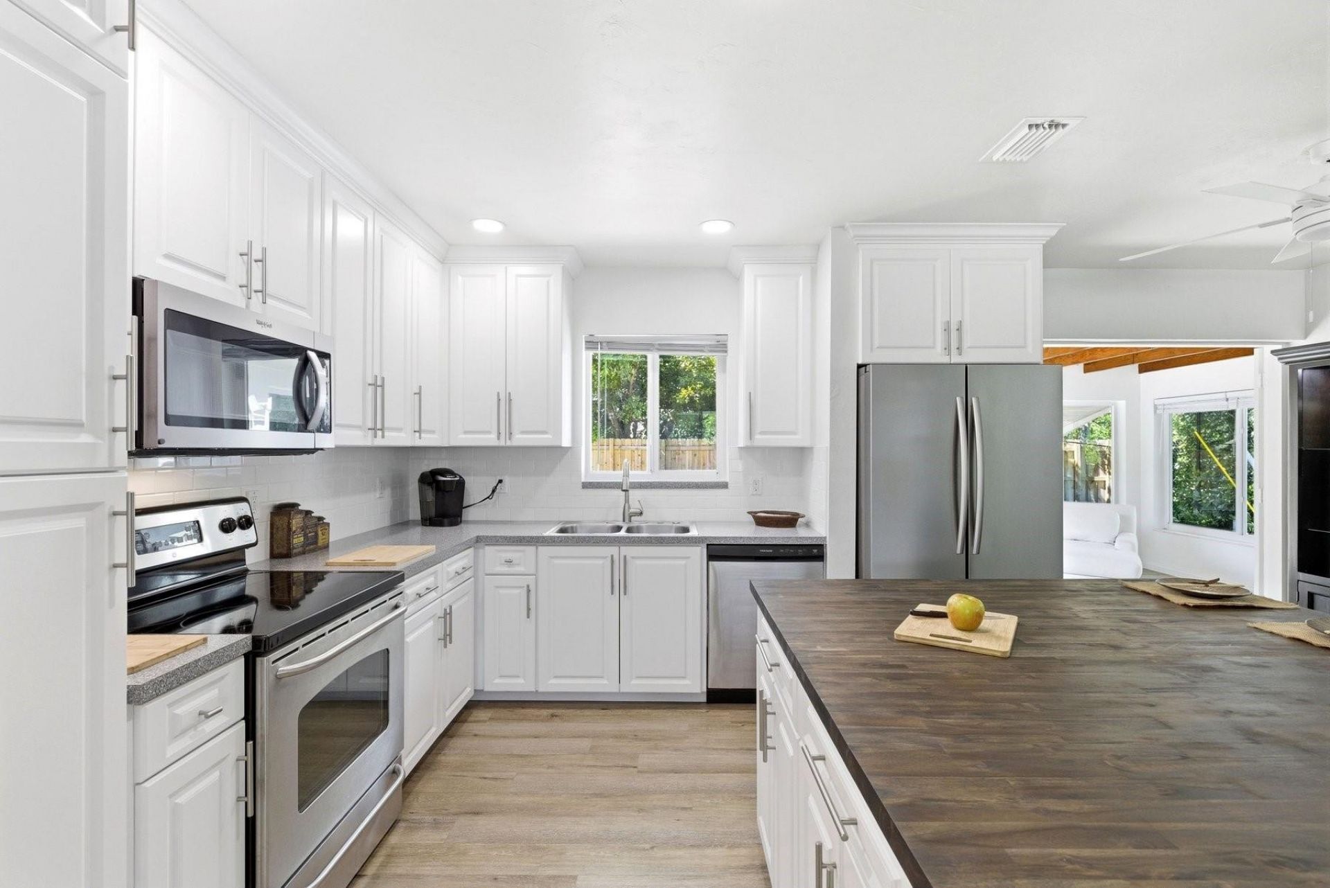 861 NE 9th Avenue, Pompano Beach, FL 33060 Photo