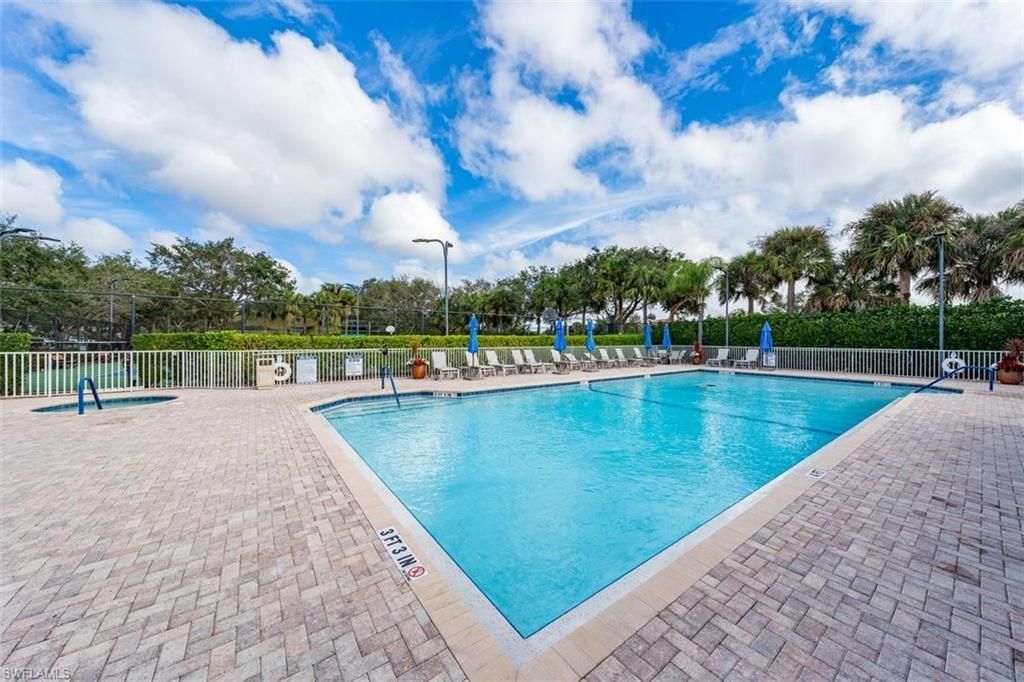 2033 Crestview Way, Unit 104, Naples, FL 34119 Photo