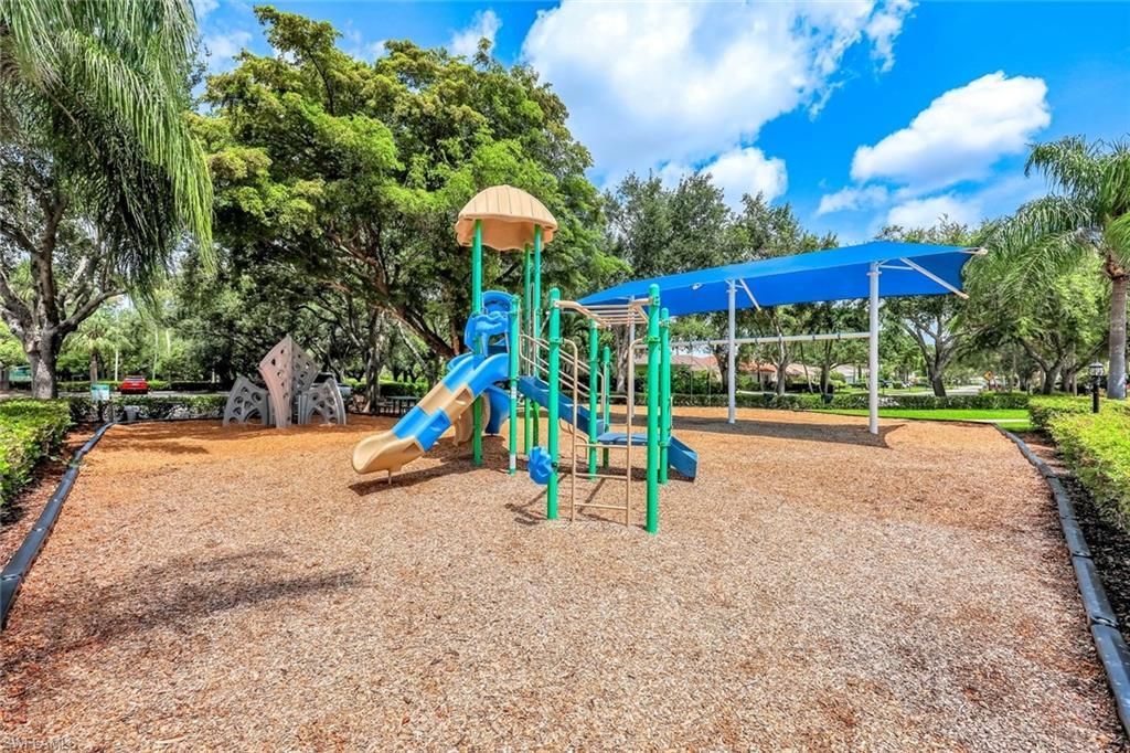 2033 Crestview Way, Unit 104, Naples, FL 34119 Photo