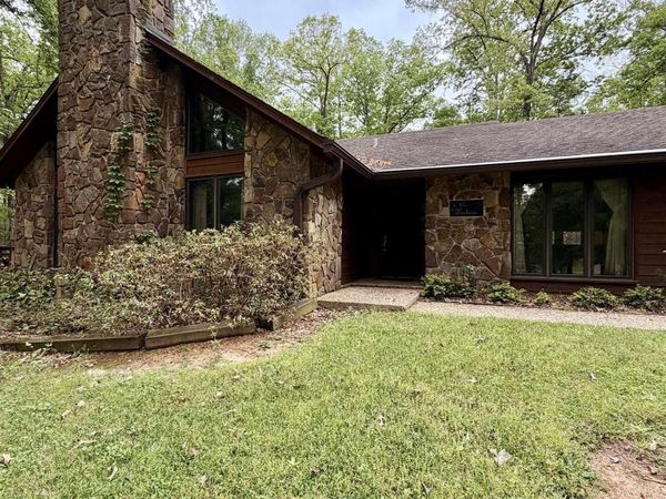 120 Emerson Place, Camden, AR 71701