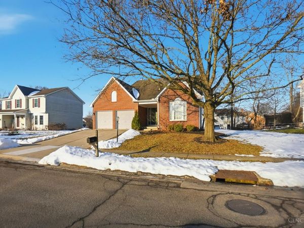 1185 Bonniebrook Drive, Miamisburg, OH 45342