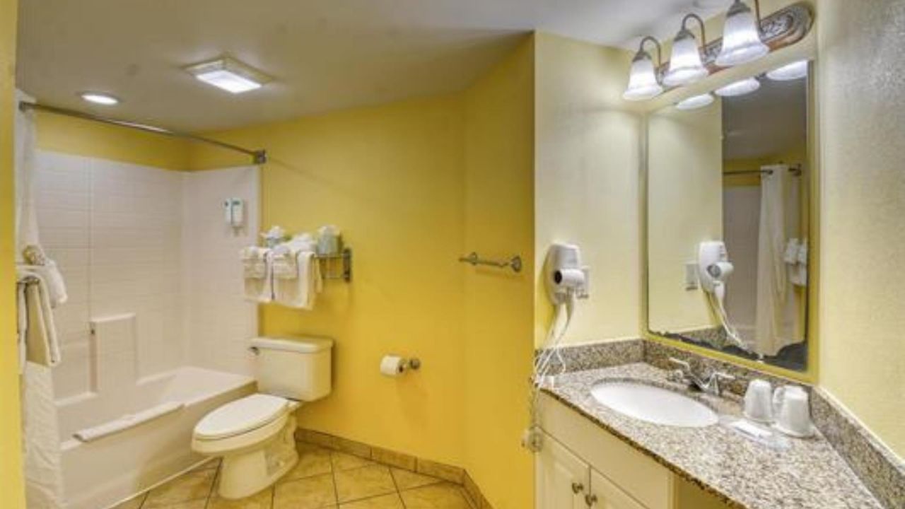 5300 N Ocean Blvd. Photo 15