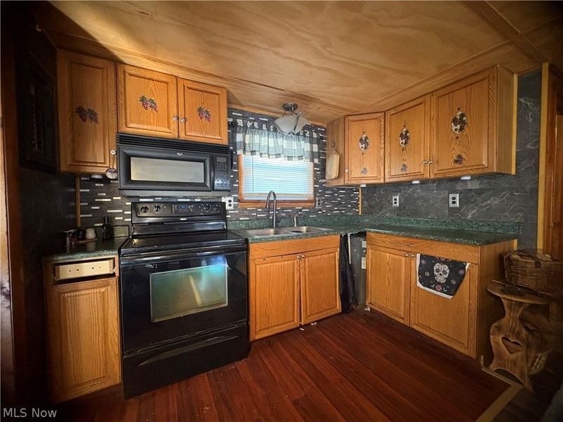 2039 Vesper Road SW, Carrollton, OH 44615 Photo 8