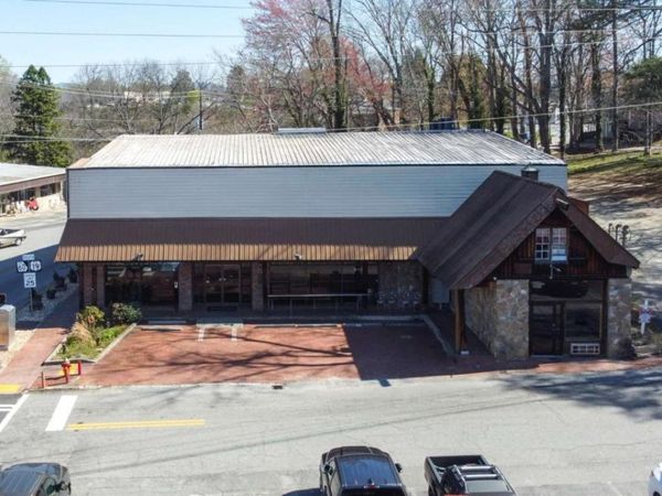 11 S Grove Street, Dahlonega, GA 30533