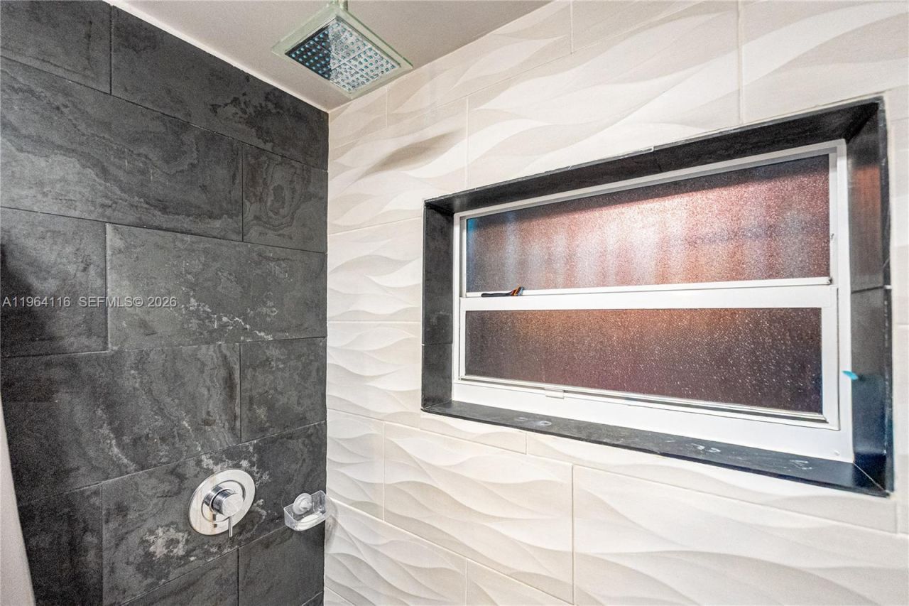 16794 Royal Poinciana Dr, Weston, FL 33326 Photo