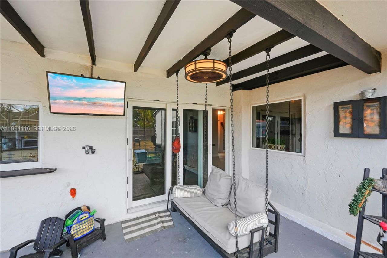 16794 Royal Poinciana Dr, Weston, FL 33326 Photo