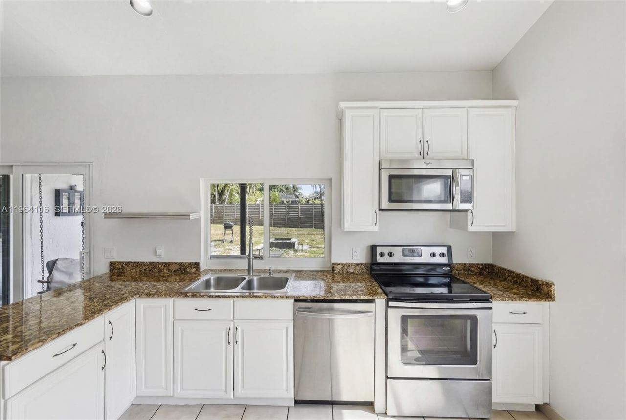 16794 Royal Poinciana Dr, Weston, FL 33326 Photo