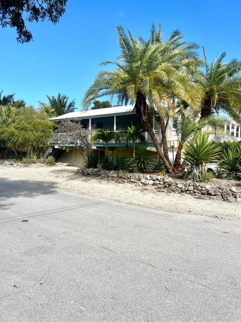 31107 Avenue I, Big Pine Key, FL 33043 Photo
