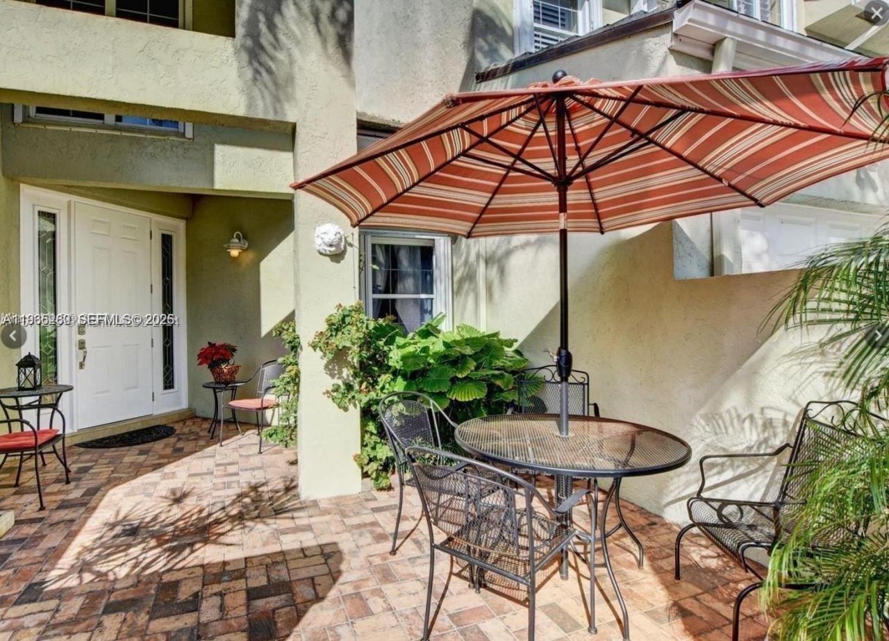 51 N Lakeshore Dr, Unit 51, Hypoluxo, FL 33462 Photo