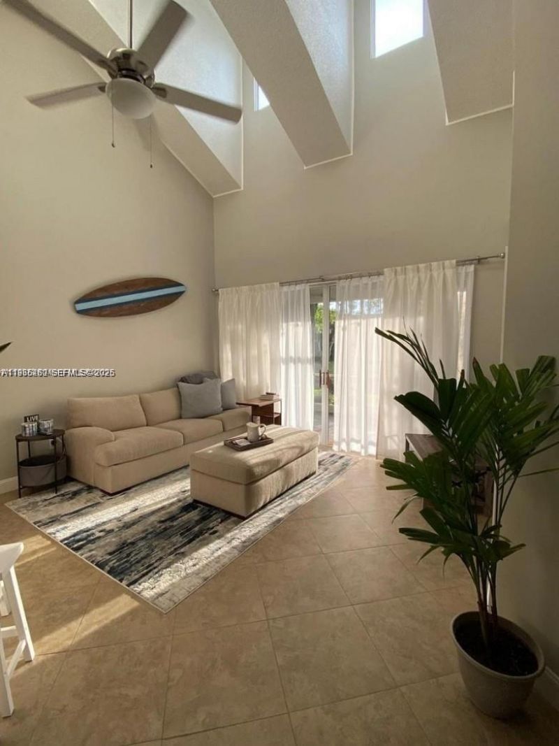 51 N Lakeshore Dr, Unit 51, Hypoluxo, FL 33462 Photo