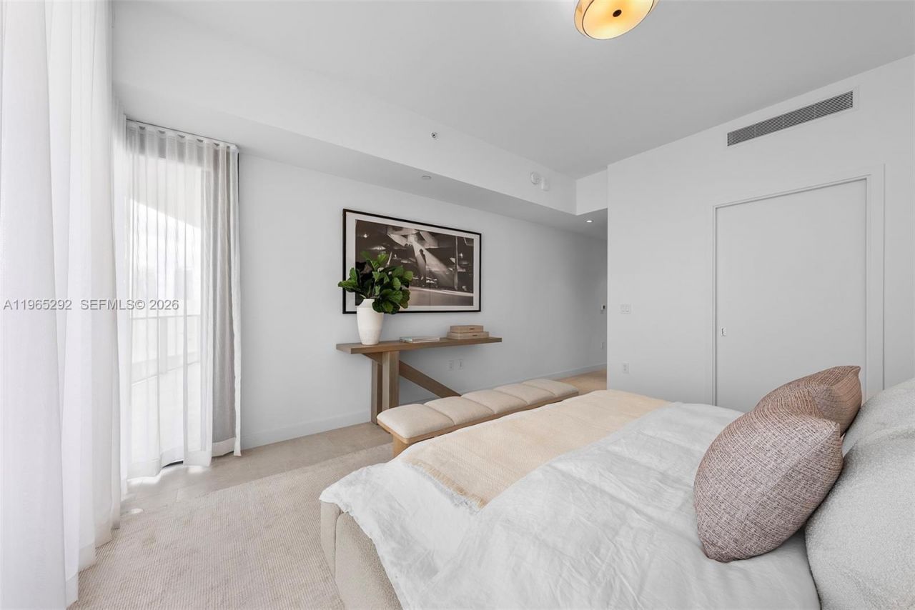 500 Alton Rd, Unit 901, Miami Beach, FL 33139 Photo