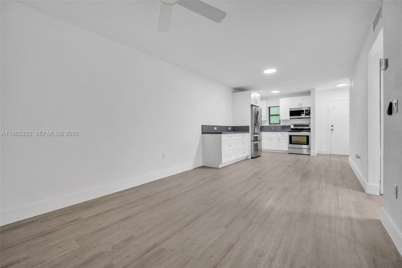 1530 SW 2nd St, Unit 301, Miami, FL 33135 Photo