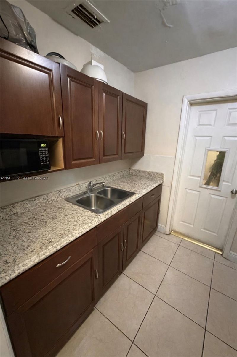 540 NW 119th St, Miami, FL 33168 Photo