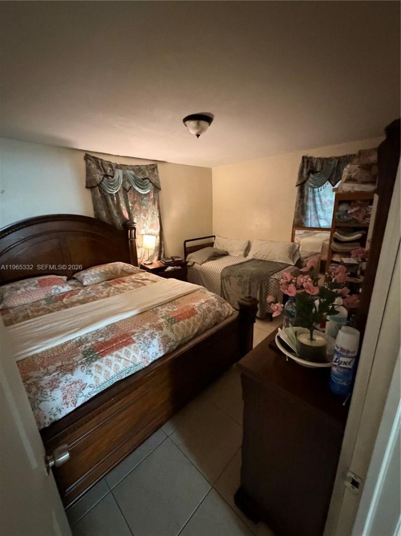 540 NW 119th St, Miami, FL 33168 Photo