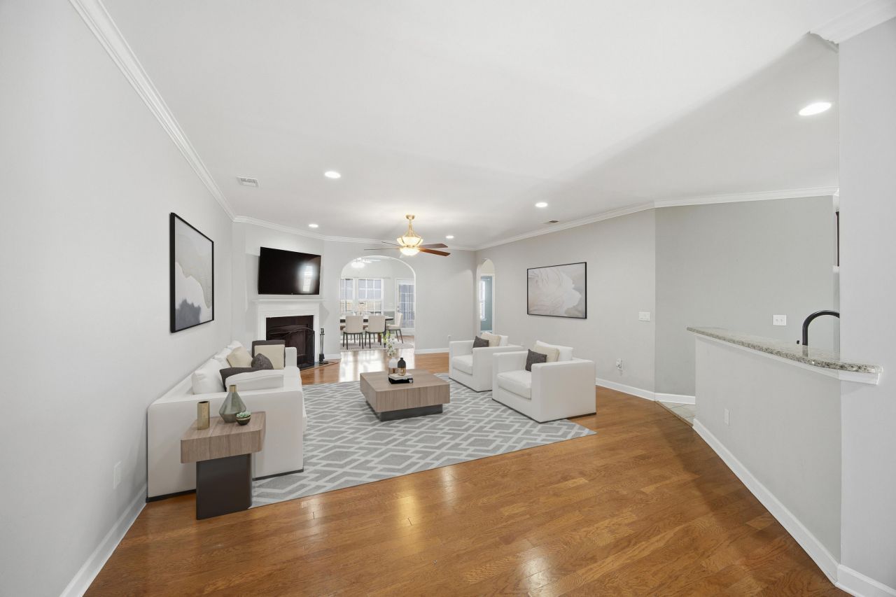 236 Berwick Drive Photo 11