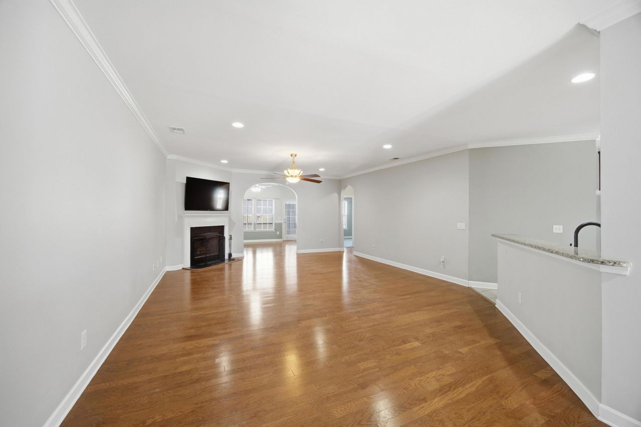 236 Berwick Drive Photo 12