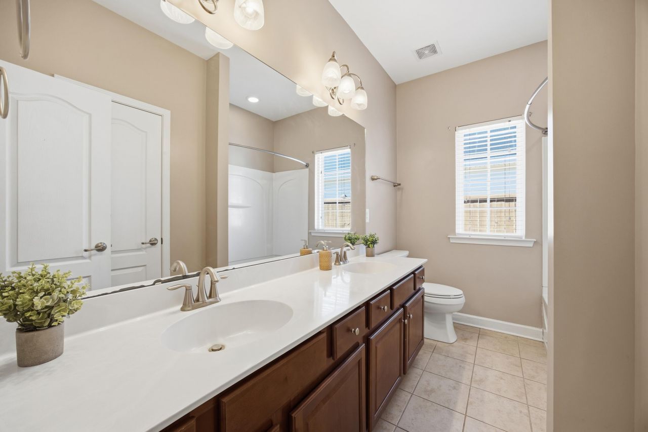 236 Berwick Drive Photo 22