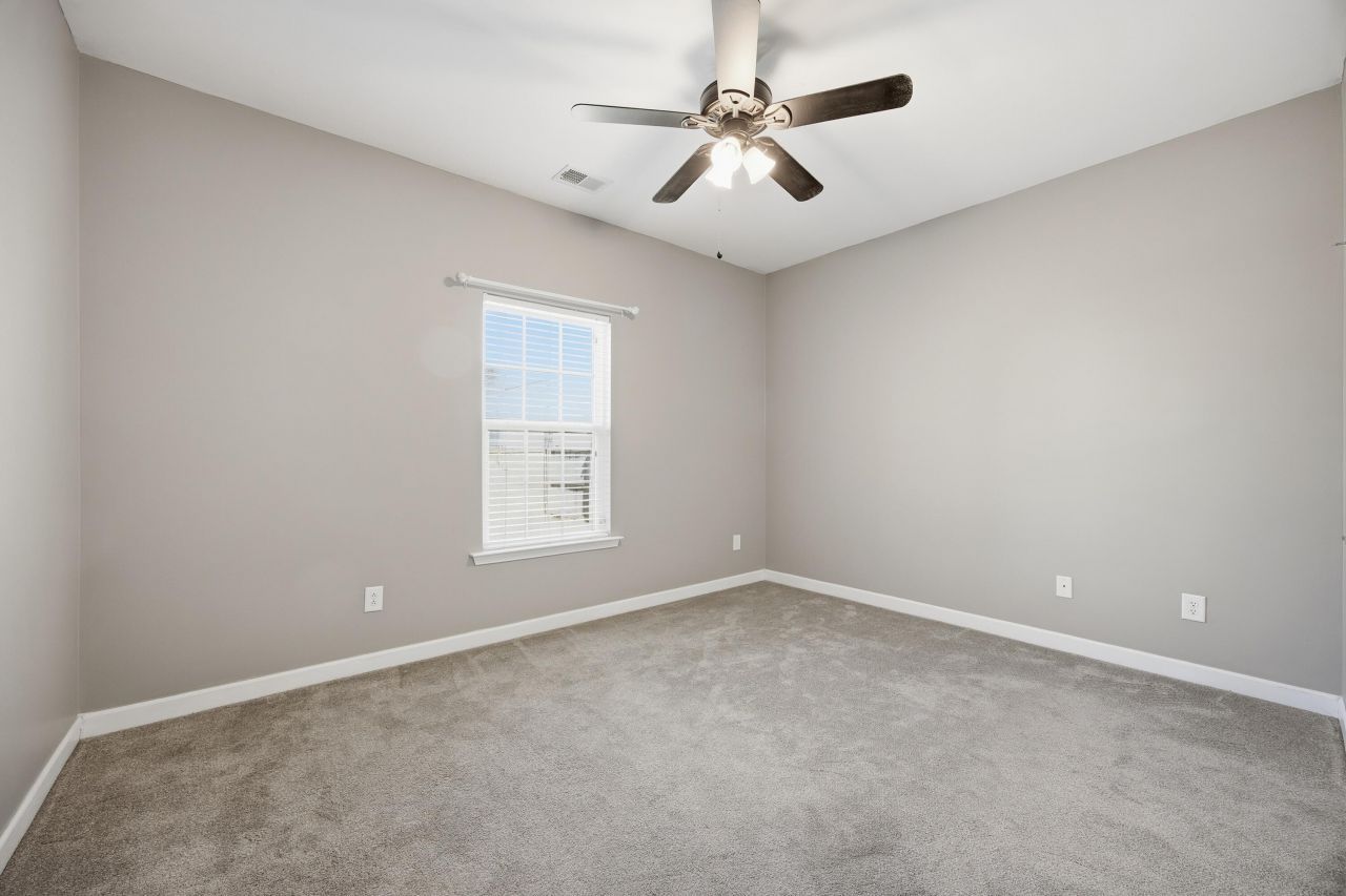 236 Berwick Drive Photo 24