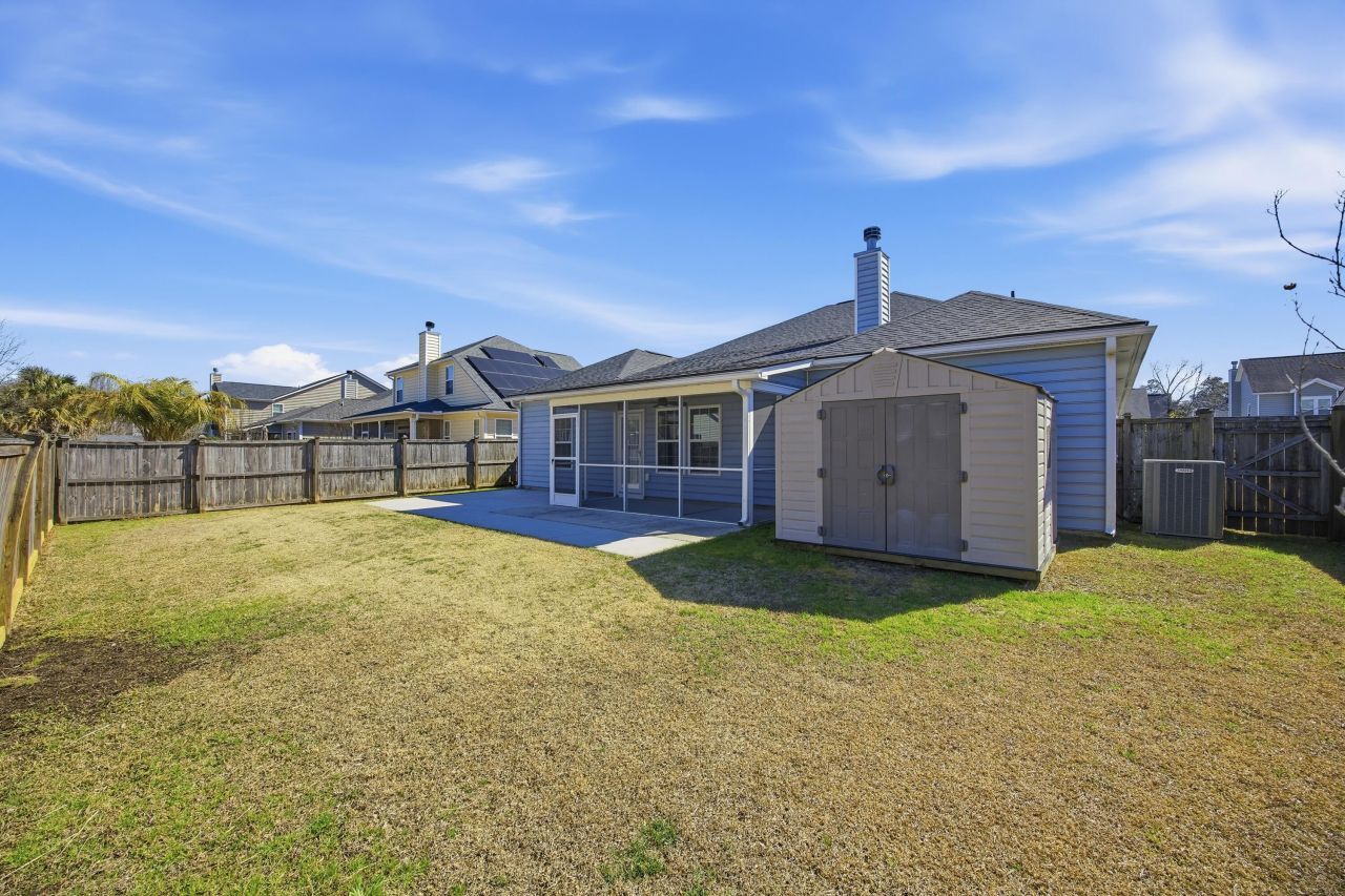 236 Berwick Drive Photo 33