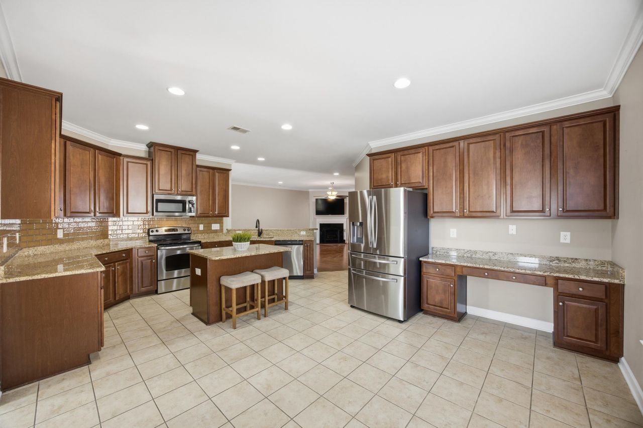 236 Berwick Drive Photo 7