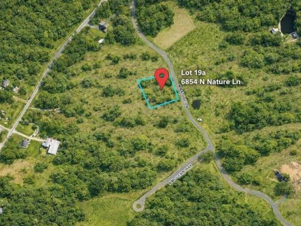 6854 N Nature Lane, La Porte, IN 46350