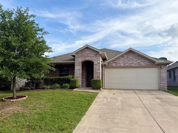 412 Stonecreek Drive, Princeton, TX 75407